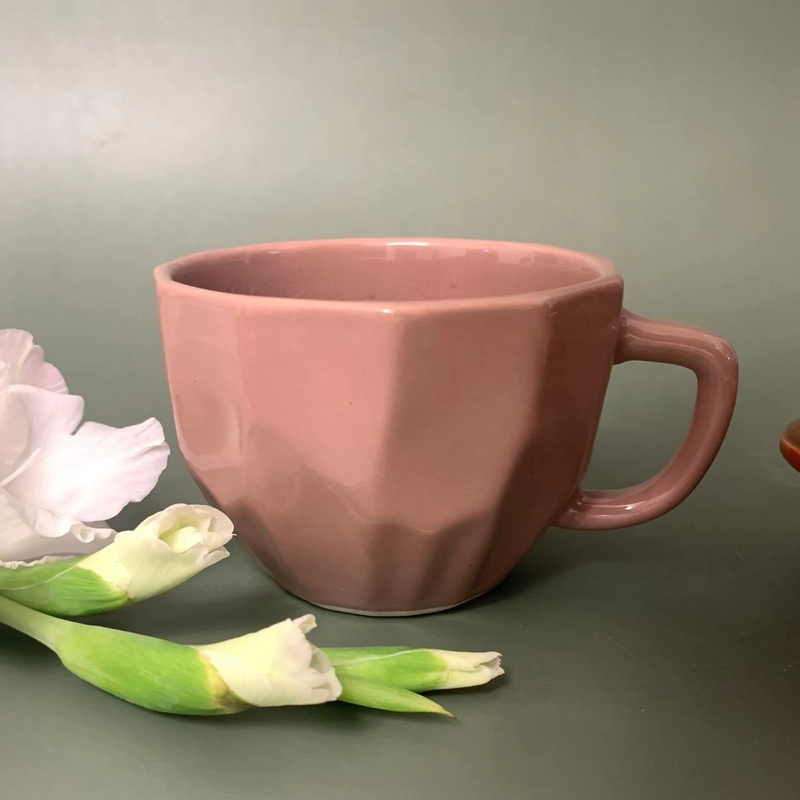 geometricshapedteacups_bc2d7760-8cd4-4d9c-ae11-3d2ddac90fe0-4x